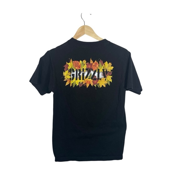 Grizzly Griptape Men’s Seasonal Stamp T-Shirt in Black Size S - Picture 12 of 12